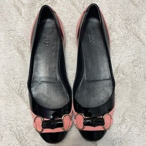 GUCCI “Pelle S Cuoio” Soft Metal Horsebit Patent Leather/Pink Suede Ballet Flats